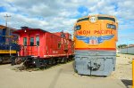 Union Pacific 8500 GTEL Turbine A unit & Caboose